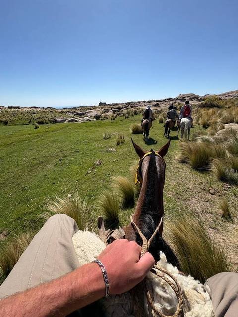 Cabalgata guiada por la montaña - foto 1