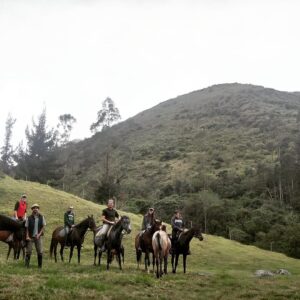 Cabalgata en Nono: Sendero las chuñas